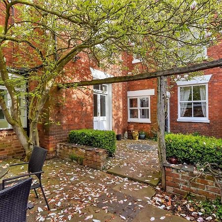 The Hollies Bed & Breakfast South Kilworth ภายนอก รูปภาพ